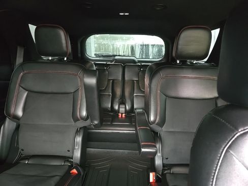 Used 2022 Ford Explorer ST-Line image 32