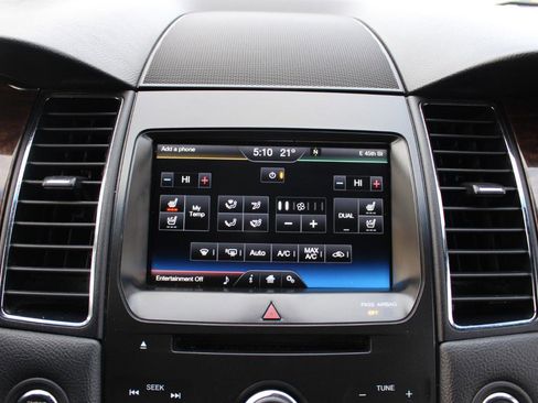 Used 2014 Ford Taurus Limited image 28