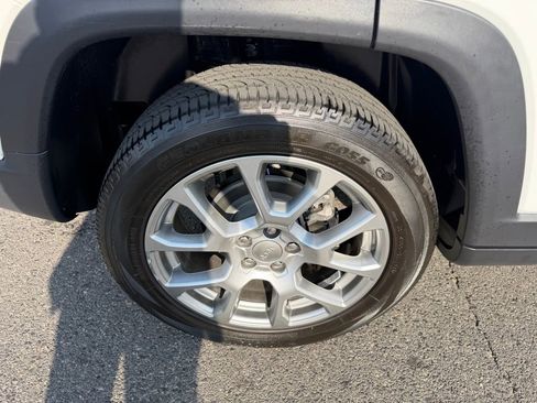 Certified 2022 Jeep Compass Latitude image 15