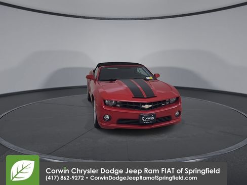 Used 2013 Chevrolet Camaro SS RWD image 4