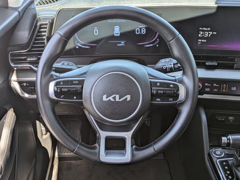 Used 2023 Kia Sportage EX FWD image 21