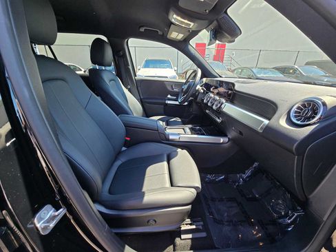 Used 2024 Mercedes-Benz EQB 250+ image 11
