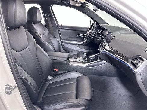 Used 2019 BMW 330i xDrive Sedan w/ Premium Package image 29