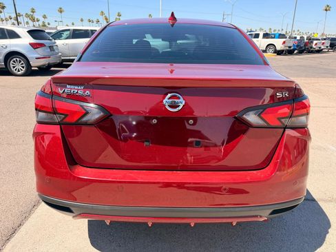 Used 2021 Nissan Versa SR w/ Convenience Package FWD image 3