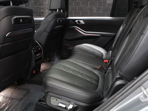 Used 2024 BMW X7 xDrive40i w/ Executive Package AWD/4WD image 37