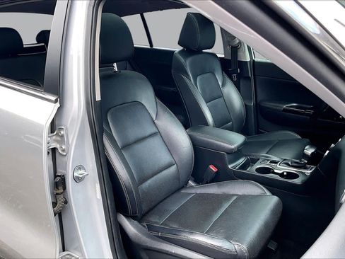Used 2020 Kia Sportage EX w/ EX Technology Package FWD image 9