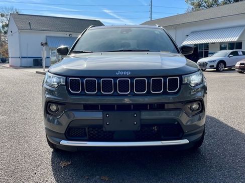 Used 2023 Jeep Compass Limited image 9