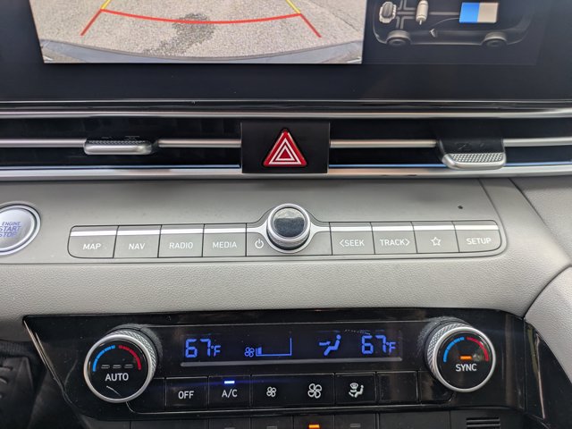Used 2024 Hyundai Elantra Blue FWD image 27