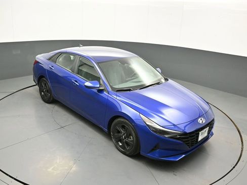 Certified 2023 Hyundai Elantra SEL w/ Cargo Package image 35