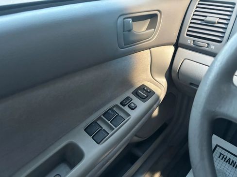 Used 2004 Toyota Camry LE FWD image 15