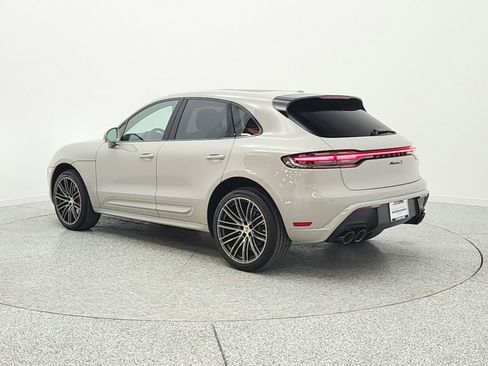 Used 2023 Porsche Macan S AWD/4WD image 7