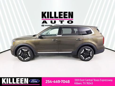 Used 2025 Kia Telluride S image 4