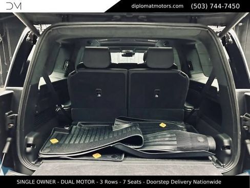 Used 2025 Rivian R1S Adventure AWD/4WD image 50