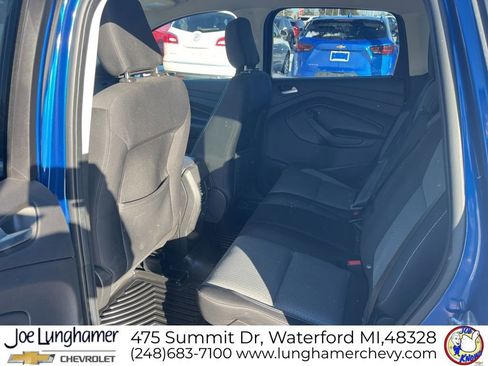 Used 2019 Ford Escape SE image 12