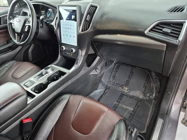Used 2022 Ford Edge Titanium w/ Equipment Group 301A AWD/4WD image 22