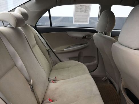 Used 2011 Toyota Corolla LE FWD image 13