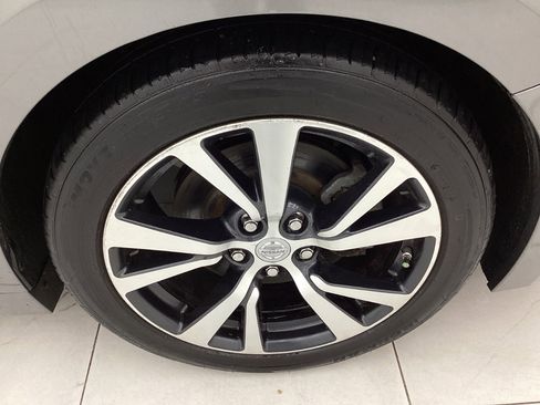 Used 2021 Nissan Maxima 3.5 SV w/ Floor Mat Group FWD image 46