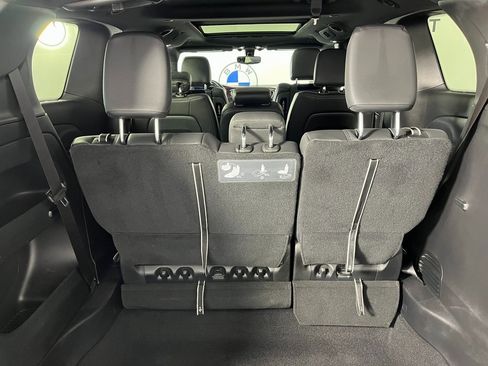 Used 2019 Chrysler Pacifica Touring-L image 19