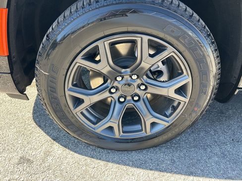 New 2026 Jeep Grand Wagoneer L Limited image 17