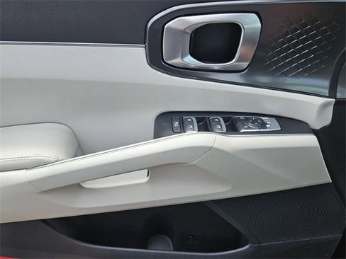 New 2025 Kia Sorento S w/ Panoramic Sunroof Package image 22