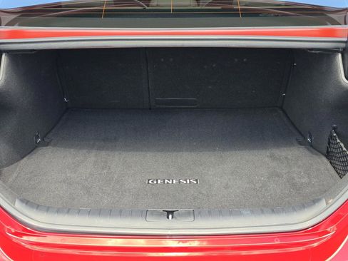 Used 2022 Genesis G70 3.3T RWD image 13