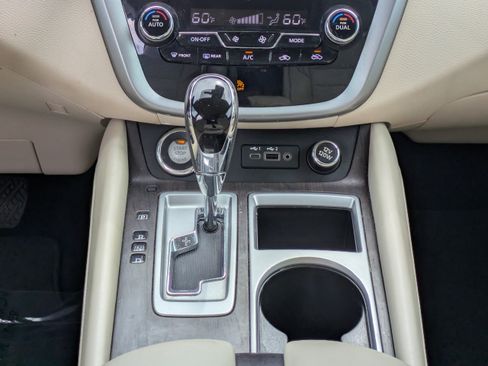 Used 2019 Nissan Murano Platinum FWD image 18