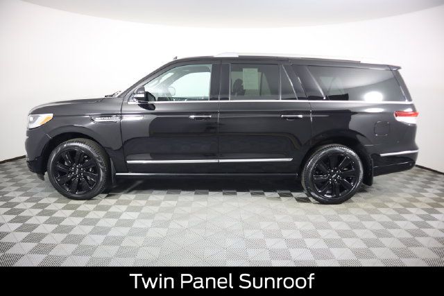 Used 2023 Lincoln Navigator L Reserve w/ Equipment Group 201A AWD/4WD image 6