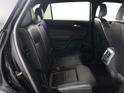 Used 2023 Volkswagen Atlas Cross Sport SEL R-Line AWD/4WD image 32