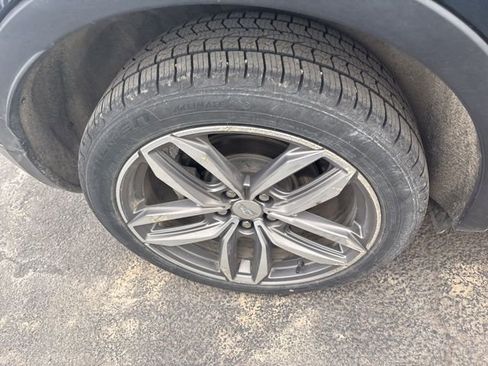 Used 2019 Cadillac XT4 Sport image 12