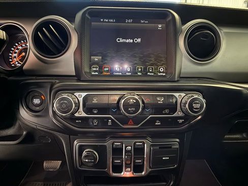 Used 2021 Jeep Wrangler Unlimited Sport image 27