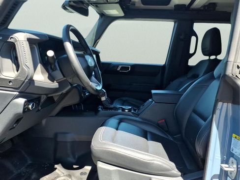 Used 2025 Ford Bronco Badlands AWD/4WD image 13