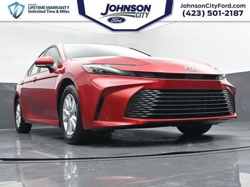 Used 2025 Toyota Camry LE FWD image 1