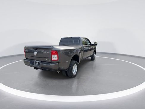 Used 2024 RAM 3500 Big Horn w/ Sport Appearance Package image 8