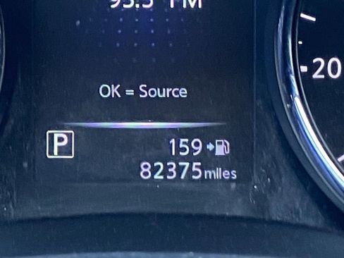 Used 2017 Nissan Rogue S image 12