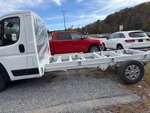 Used 2025 RAM ProMaster 3500 w/ Quick Order Package 22G SLT image 6