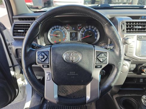 Used 2018 Toyota 4Runner SR5 Premium image 14