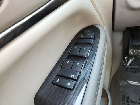 Used 2015 Buick Enclave Convenience image 34