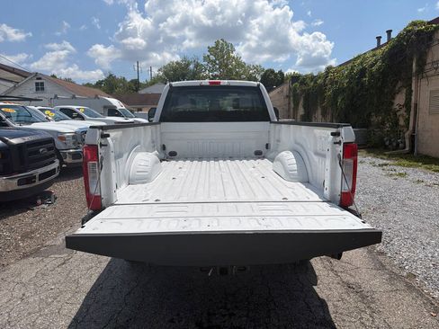 Used 2018 Ford F250 XL w/ Power Equipment Group AWD/4WD image 10