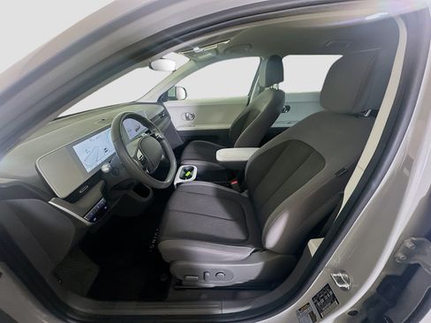 Used 2024 Hyundai Ioniq 5 SEL RWD image 13