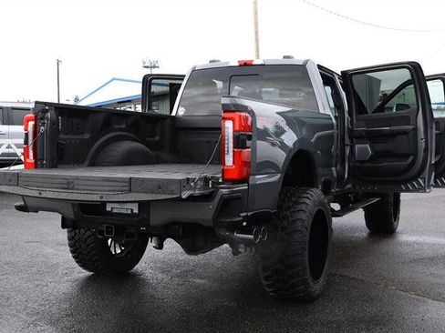 Used 2024 Ford F350 Platinum image 35