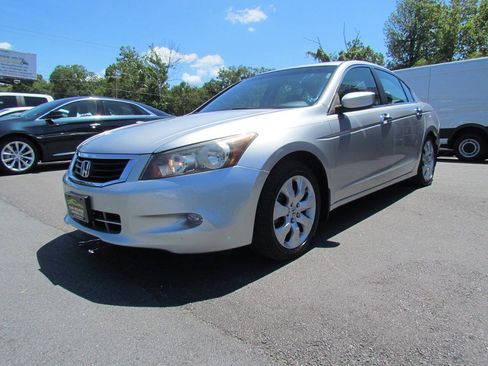Used 2010 Honda Accord EX-L image 3