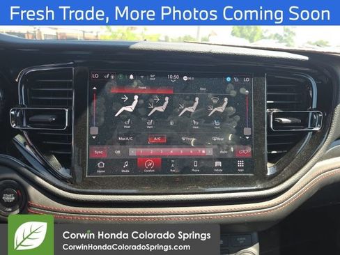 Used 2025 Dodge Durango GT AWD/4WD image 11