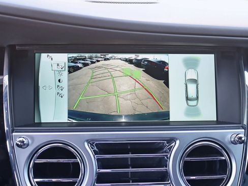 Used 2015 Rolls-Royce Ghost RWD image 25