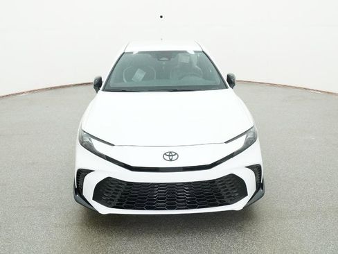 New 2026 Toyota Camry Hybrid image 2