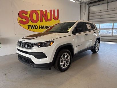 Used 2025 Jeep Compass Sport w/ Mopar Graphics Package