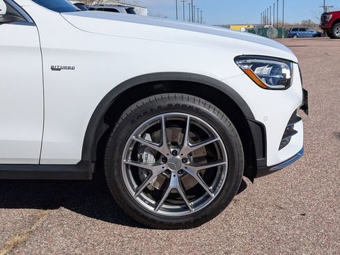 Certified 2022 Mercedes-Benz GLC 43 AMG 4MATIC image 9