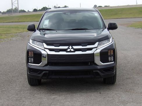 Used 2024 Mitsubishi Outlander Sport ES AWD/4WD image 3
