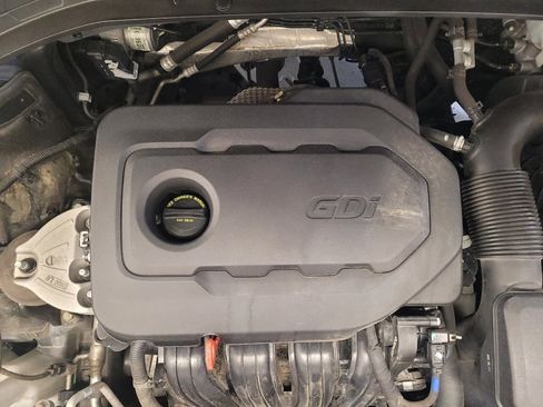 Used 2019 Hyundai Santa Fe SE image 30