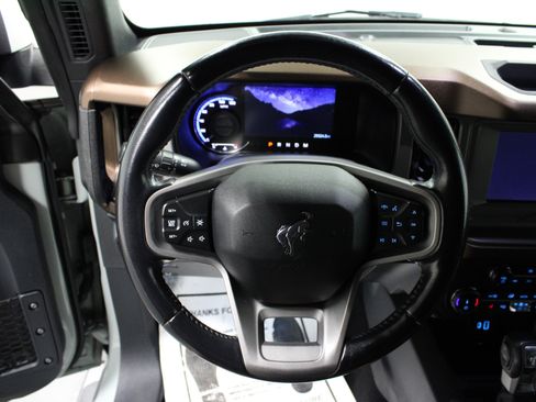 Used 2022 Ford Bronco Outer Banks image 17
