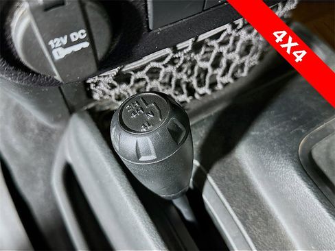 Used 2016 Jeep Wrangler Sport image 31